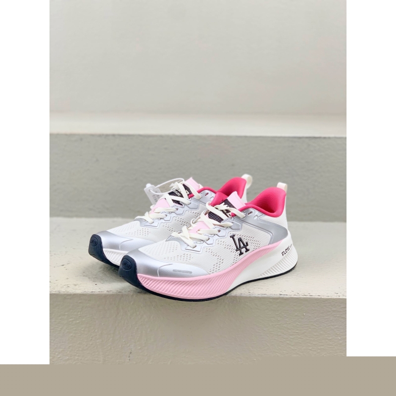 G*u*i casual shoes